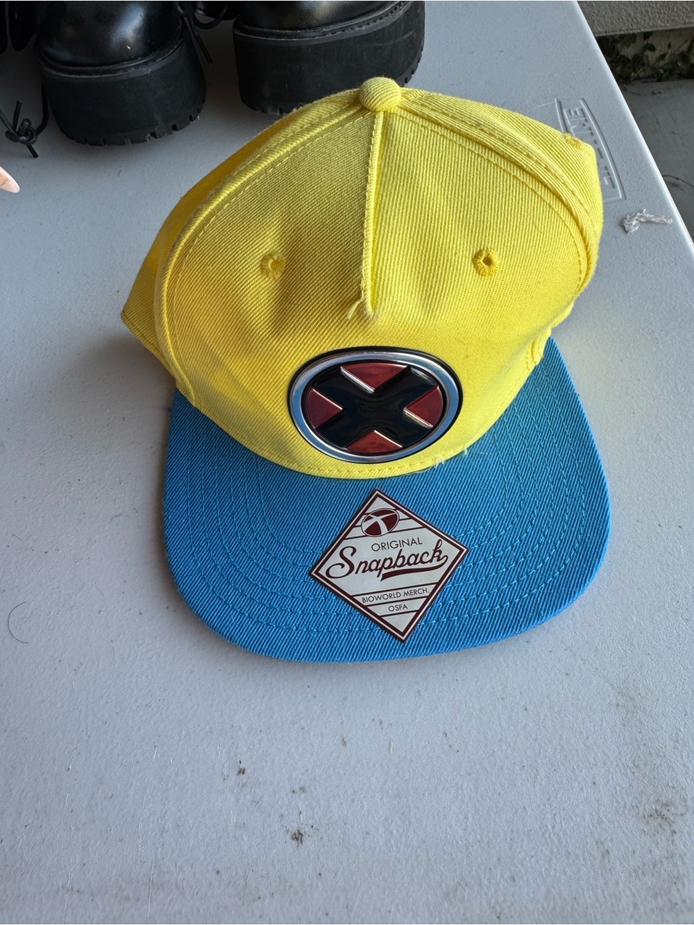 Snapback WOLVERINE Yellow & Blue Baseball Cap with Red Emblem